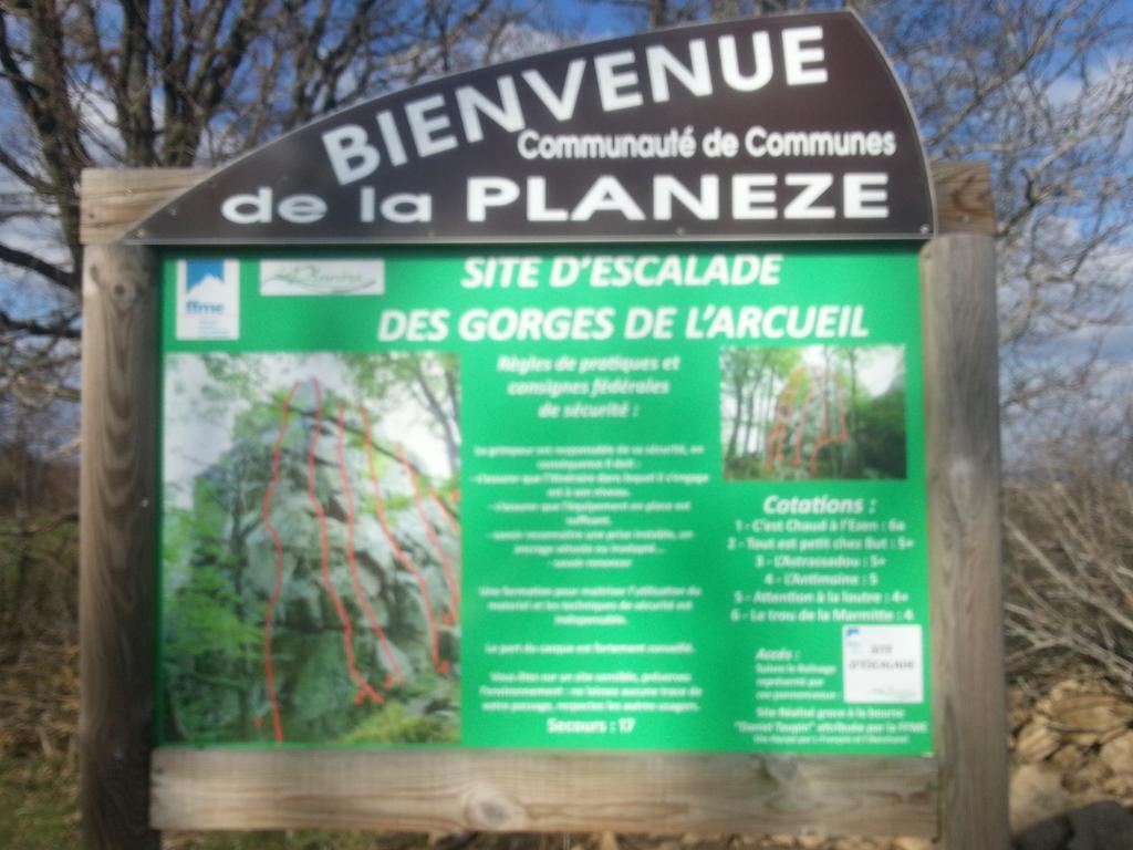 Chambres D'Hotes De L'Auberge L'Astrassadou Rézentières Kültér fotó