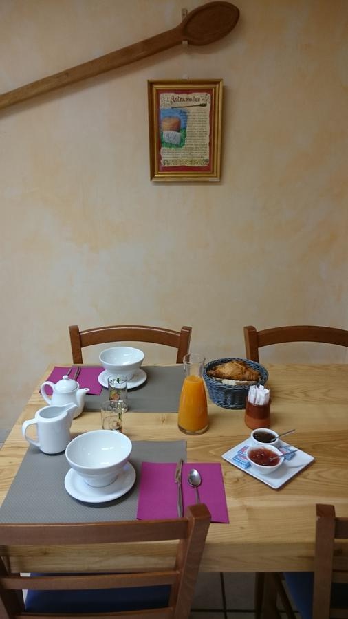 Chambres D'Hotes De L'Auberge L'Astrassadou Rézentières Kültér fotó